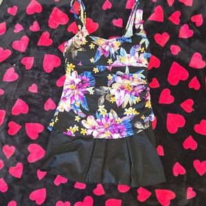 Rose Marie Reid Black Floral Skirted Swimsuit –‎ Size XL